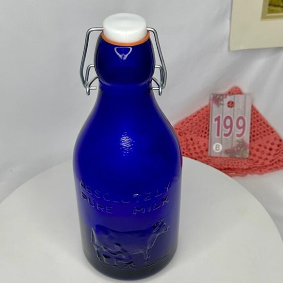 Vintage Cobalt Blue Glass Thatcher's Dairy Milk Bottle with Wire Bale Lid - Picture 4 of 8